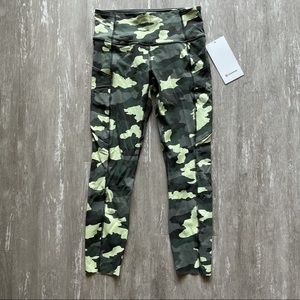 Lululemon Fast and Free HR Tight 25" Camo